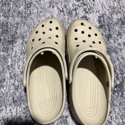 Tan Crocs – Size 10/12