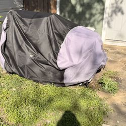 Joh Deer Tractor Lawn Mower