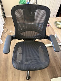 Desk chair