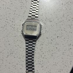 Casio Sliver Watch