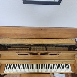 Wurlitzer upright piano