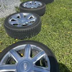 2015 Cadillac Escalade Wheels With Tires And TPMS