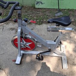 Sunny Health  Fitness  Bike 