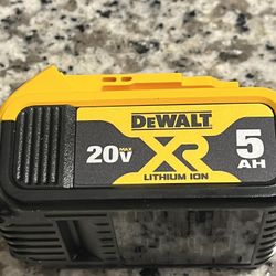 DeWalt DCB205 XR 5AH 20 Volt MAX Lithium Ion Power Tool Battery 2024 Date Codes