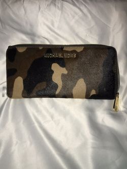Michael Kors calfskin camo wallet