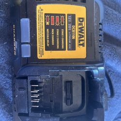 Dewalt 6 Amp Charger