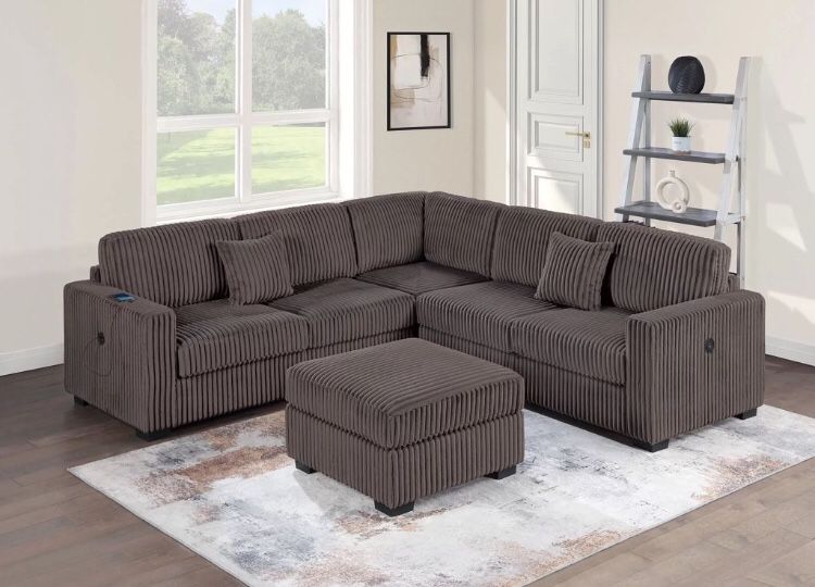 4-Pc Sectional Sofa With Matching Ottoman