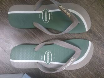 Havaianas Flip Flops Size US 9