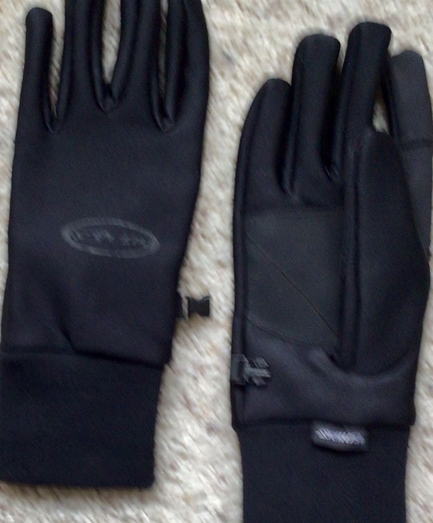 Serious Men’s Extra Large Waterproof Gloves Only Wore Once Have Snap Together When You Are