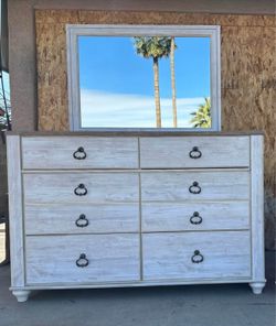Large 6 Drawer Dresser With Mirror