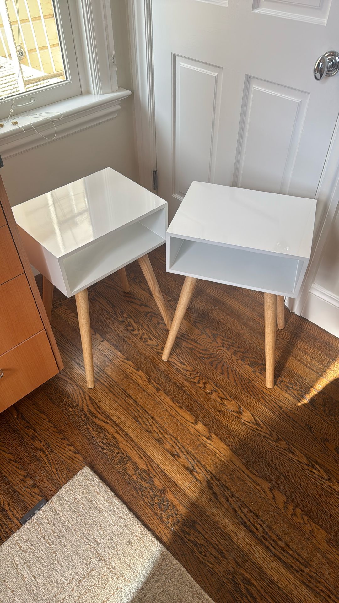 2 End tables