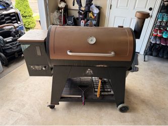 Pit Boss Austin Pellet Smoker