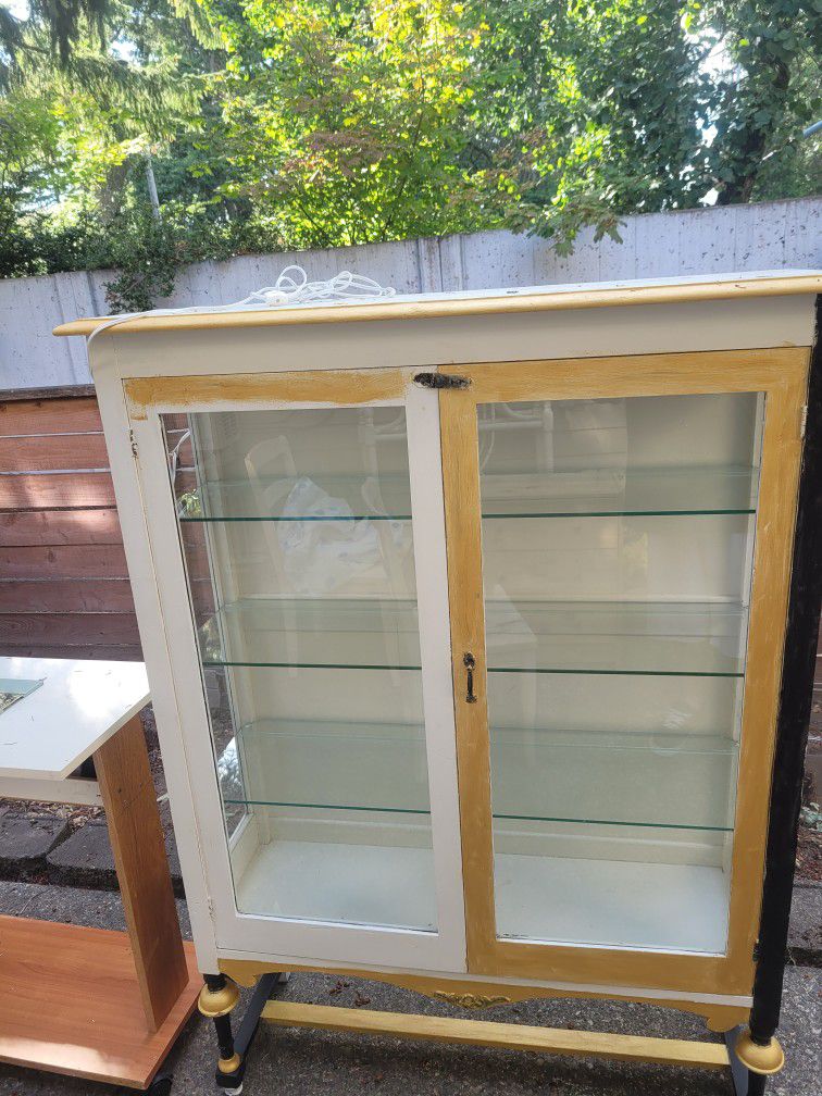 China Cabinet With Glass Inserts 