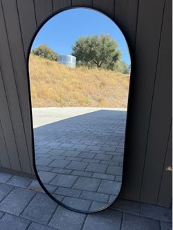 Black Oval Mirror (New)