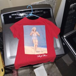Marylin Monroe Graphic Tee