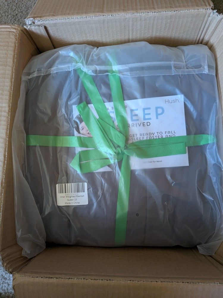 HUSH Classic Weighted Blanket (Queen 15lbs) W/ Iced Queen Cover