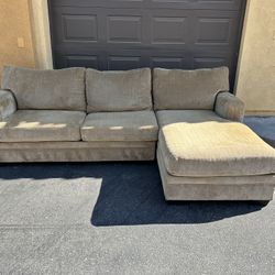 Sectional Couch 
