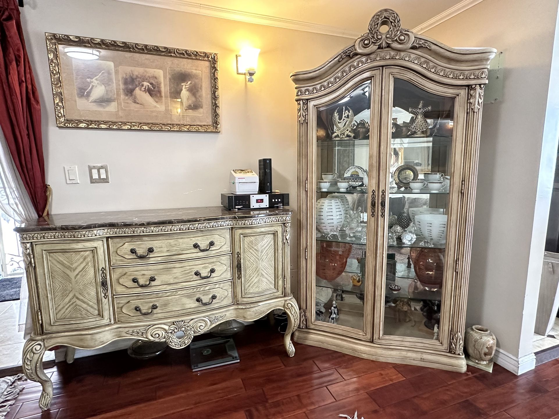 China Cabinet Solid Wood - Vintage