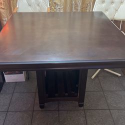 Kitchen Or dining Room Table With Chairs