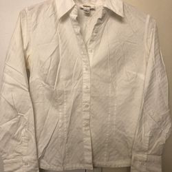 Talbots size 6 White Dress Shirt