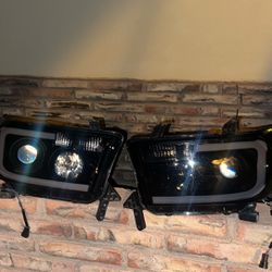 2010 Tundra Headlights 