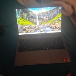 ACEMAGIC LAPTOP WITH RYZEN 7 CHIP CAN HANDLE GAMES LIKE FORTNITE.WILLING TO TRADE FOR SWITCH OLED AND A GAME OR 2 OR $350 CASH PICK UP ONLY 
