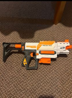 Nerf MK II with 2 Extra Magazines and Darts