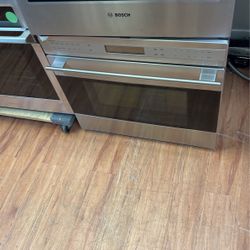 WOLF SINGLE OVEN 30” INCHES 