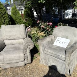 Free Chairs