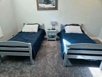 Bedroom set
