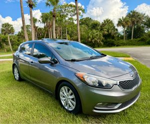 2015 KIA FORTE 5hatchback