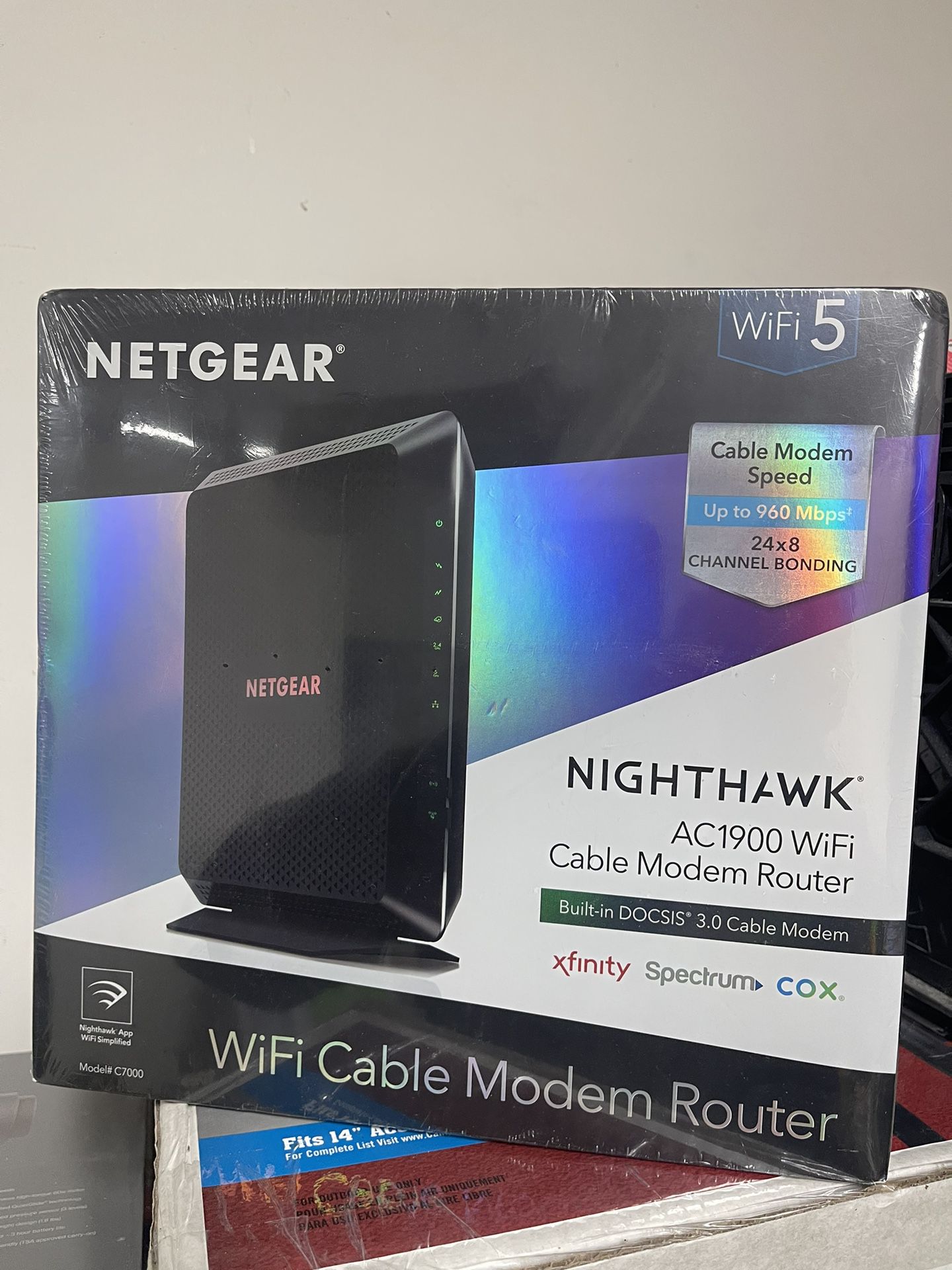 NIGHTHAWK® AC1900 WiFi Cable Modem Router