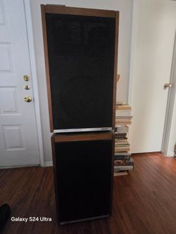Vintage Bose 601 speakers
