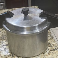 Pressure Cooker 