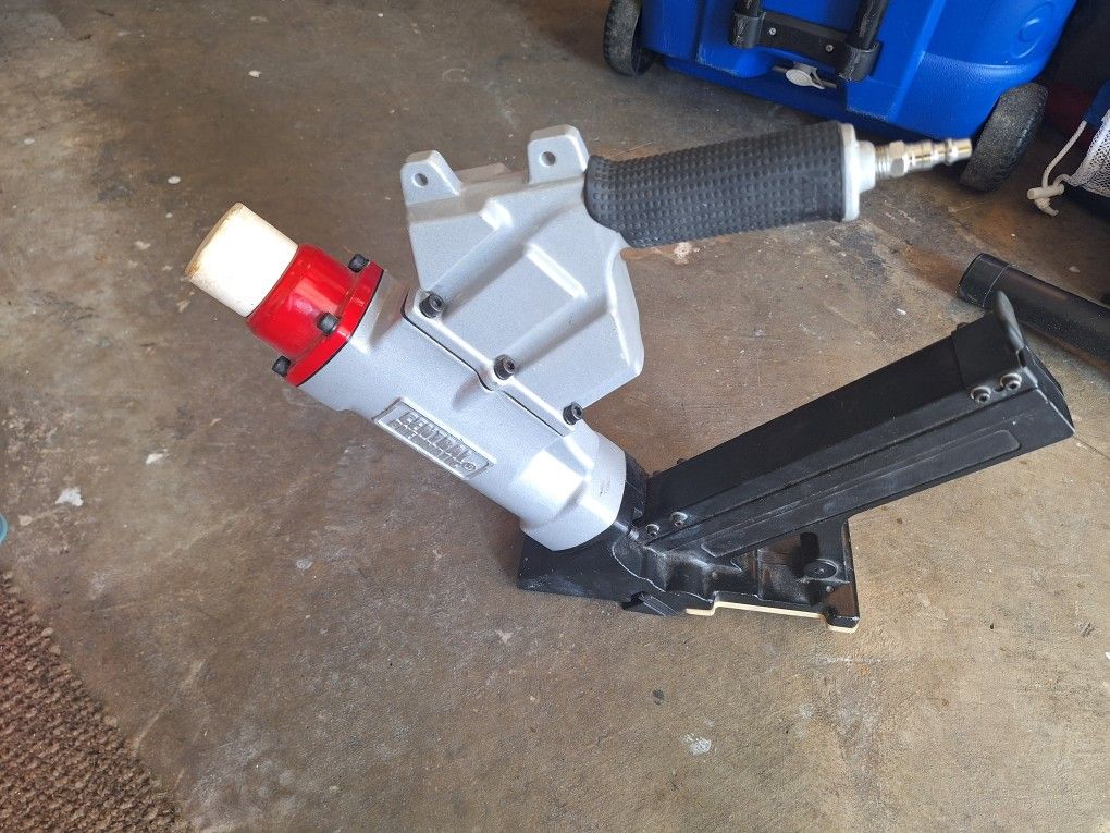 Hardwood Floor Nailer