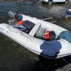Zodiac Inflatable Dinghy Package