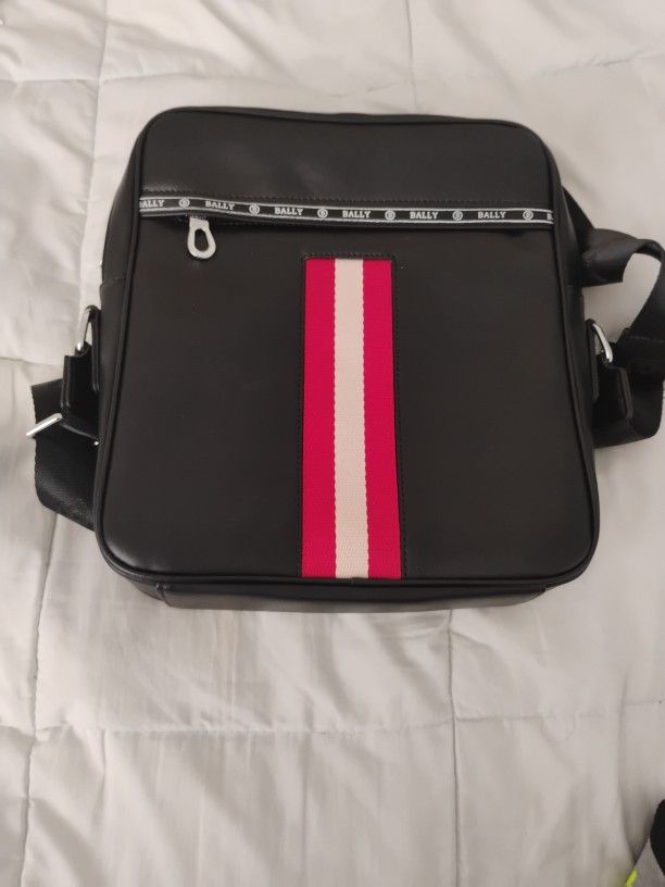 Bally Mens Leather Messenger Bag
