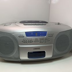 Aiwa CSD-A110 Portable CD Cassette AM/FM Radio Boombox – Silver – Works (Tape Not Working)