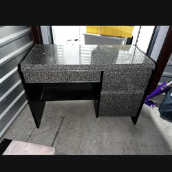 Desk/ Vanity/ Nail Desk