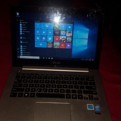 Computadora en Buenas condiciones