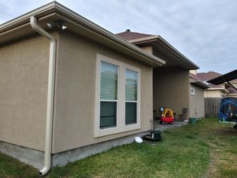 Seamless gutters