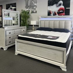 4PC King Bedroom Set w/ LED Lights 