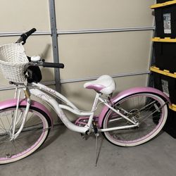 Schwinn Women's Lulu 26" Cruiser: