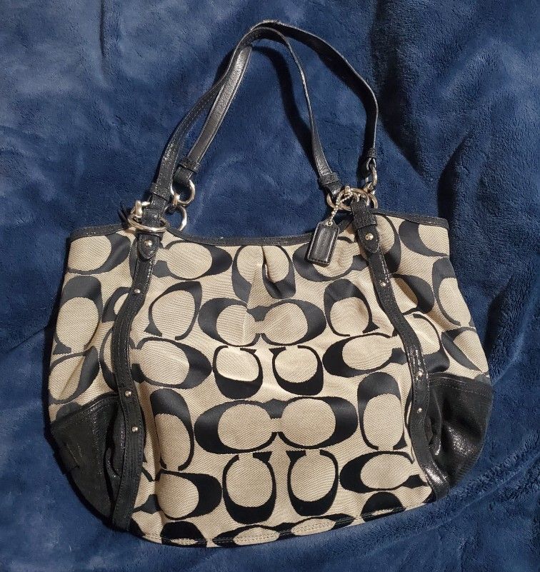 Coach Shoulder Bag