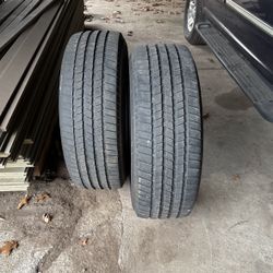 Two Michelin Defender LT285/60R20
