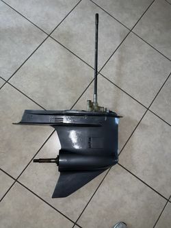 Yamaha Lower Unit 250 HP Four Stroke, Standard Rotation 25” Shaft