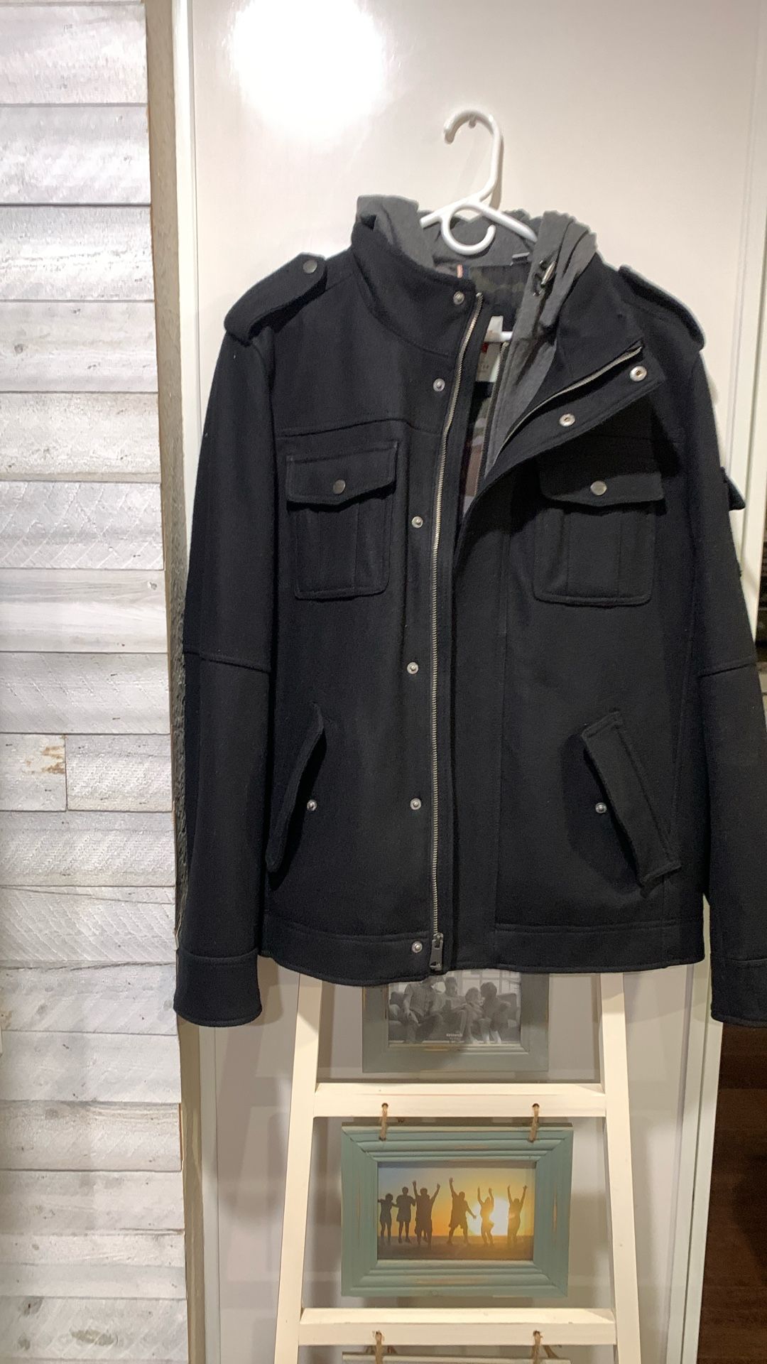 Mens Jacket (Levi Hooded).