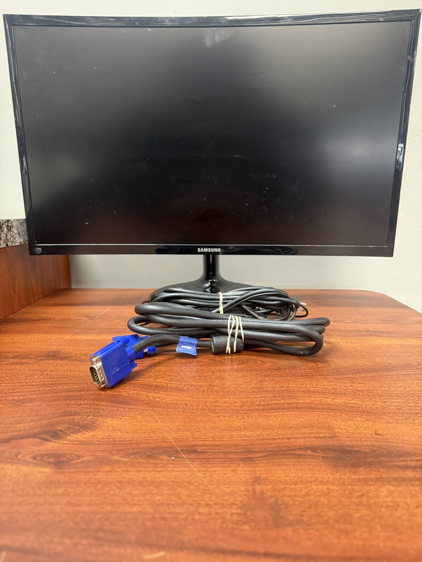 Samsung Computer Monitor Model C24F390FHN