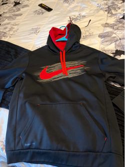 Men’s Nike sweater size large wire once good condition no flaws