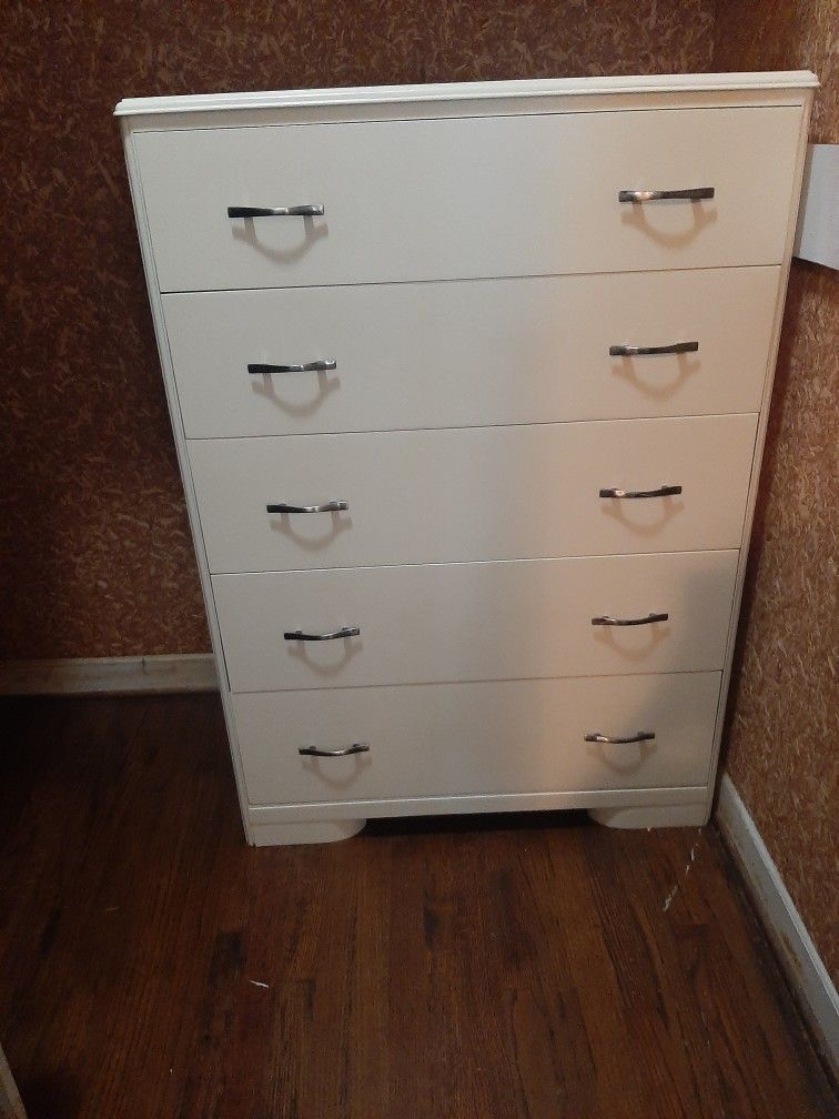White 5 Drawer Chest Of Drawers